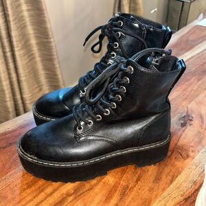 Divided/H&M Platform Boots